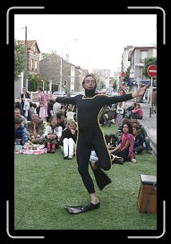 la rue est dans le pre 70 * 2336 x 3504 * (3.34MB)